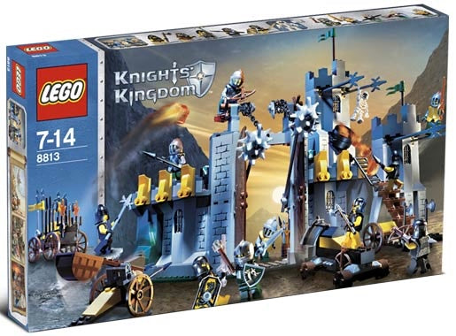 LEGO Knights’ Kingdom Battle at the Pass Set 8813