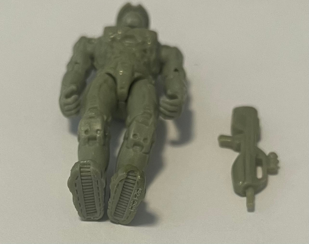 Joyride Studios SDCC Halo 2 Mini Series Prototype Master Chief Spartan 3” Action Figure 1 in 2000 (Used)