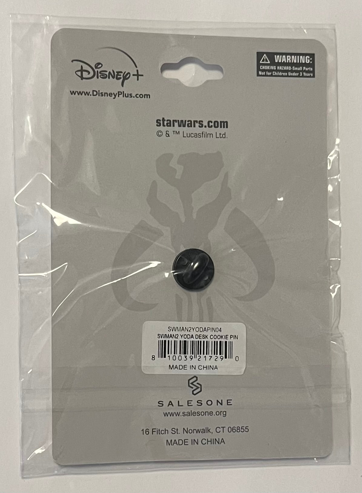 Star Wars: The Mandalorian Grogu Desk with Cookie Enamel Pin (Toynk Exclusive)