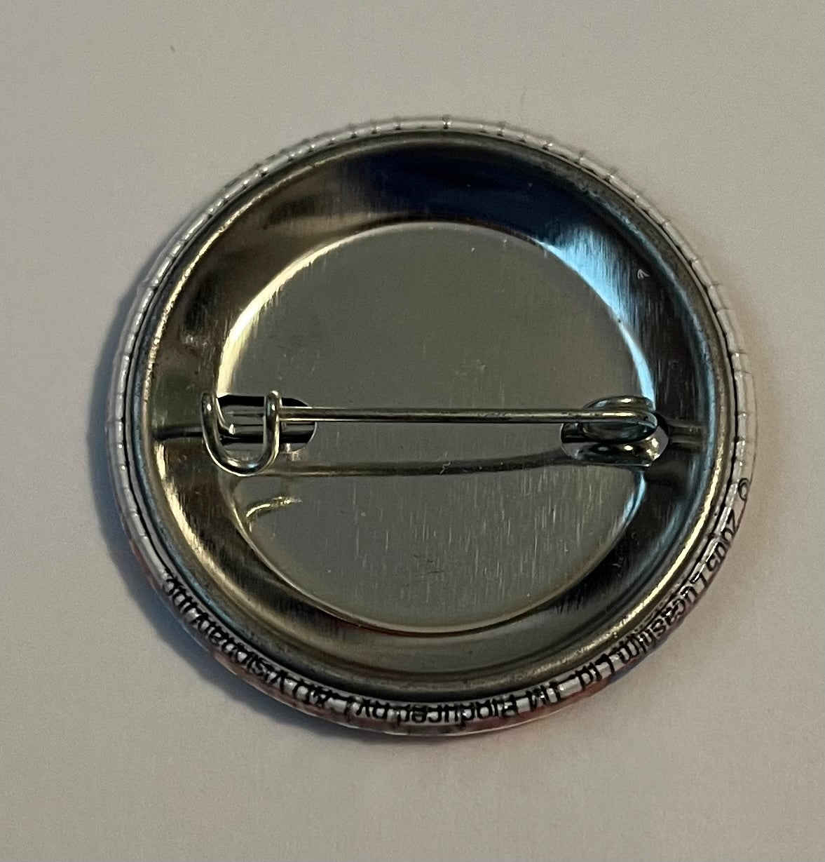 2008 C&D Visionary Star Wars Princess Leia Slave Outfit Metal Pinback Button (Used)