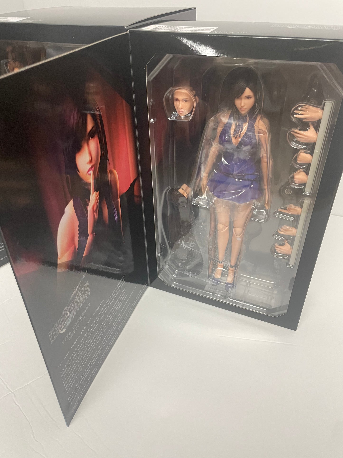 Play Arts Kai Final Fantasy VII Remake Tifa & Aerith Dress Ver. BUNDLE/LOT